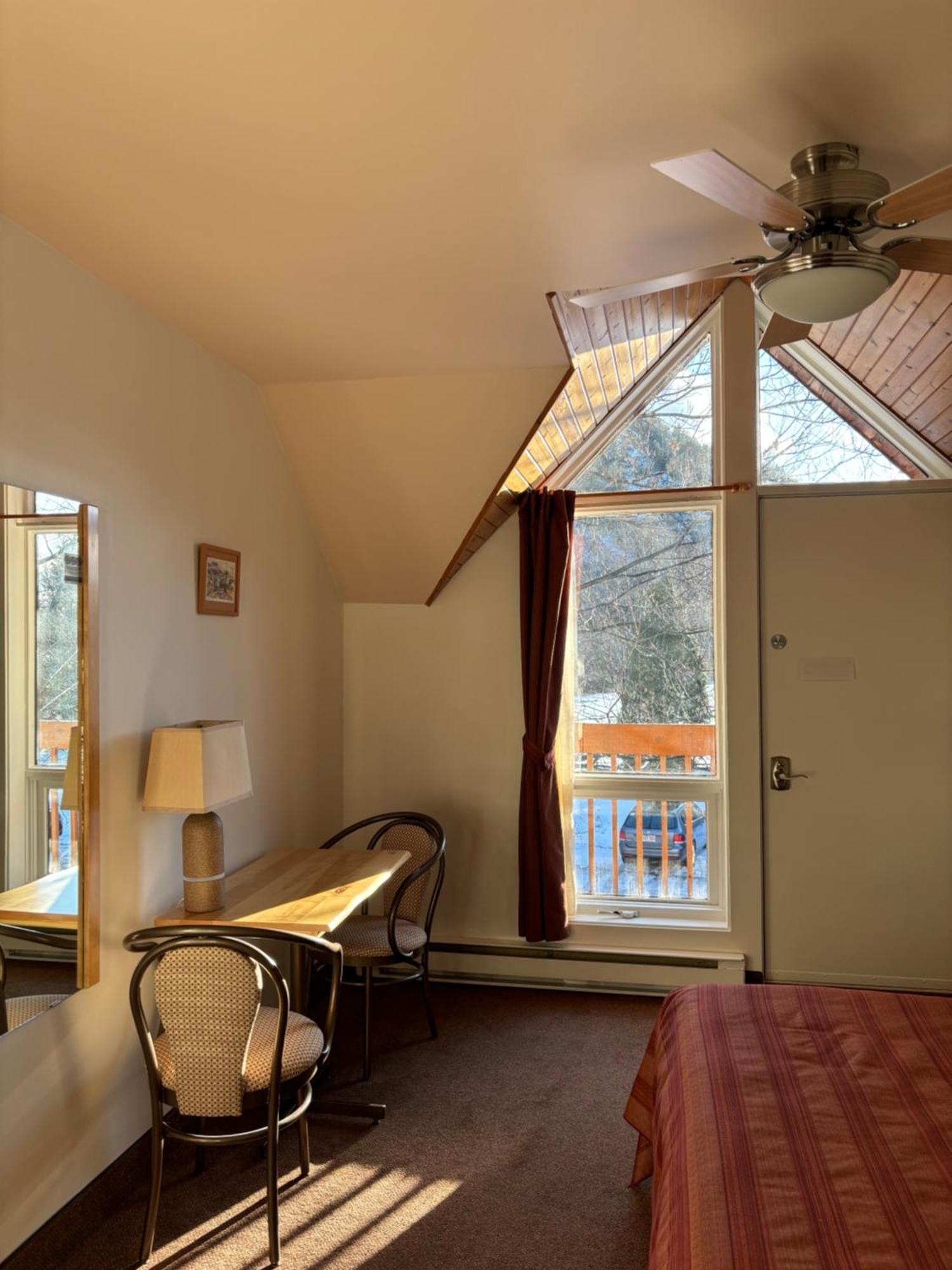 Auberge Du Jardin Petit-Saguenay ภายนอก รูปภาพ